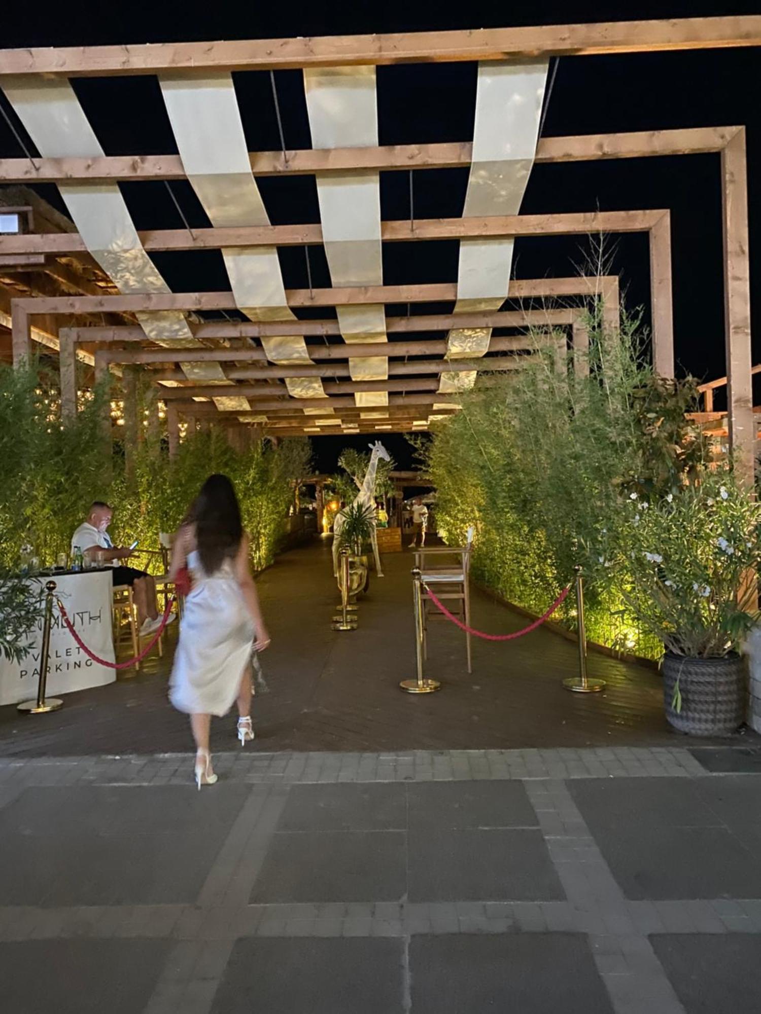 Mamaia Beach Condos 2 那沃达利 外观 照片
